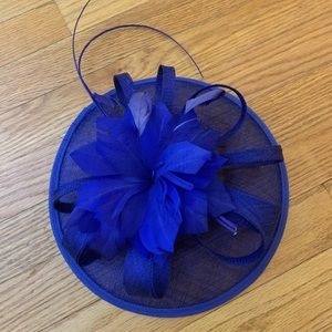 Derby hat fascinator